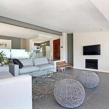 Valtameri By Totalstay Camps Bay Exterior photo