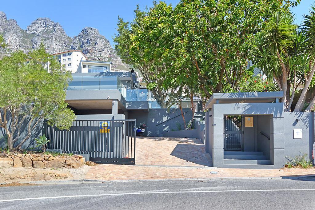 Valtameri By Totalstay Camps Bay Exterior photo