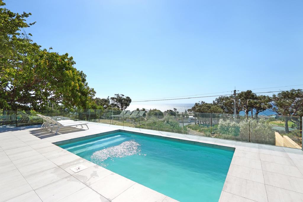 Valtameri By Totalstay Camps Bay Exterior photo