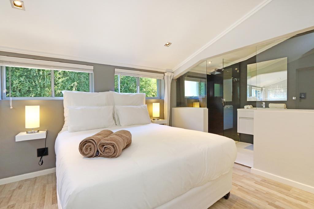 Valtameri By Totalstay Camps Bay Exterior photo